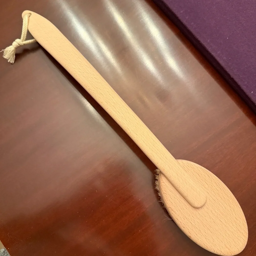 Wooden Bath Brush with Natural Bristles